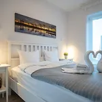 Dream Stay - Brand New Apartment With Balcony & Free Parking