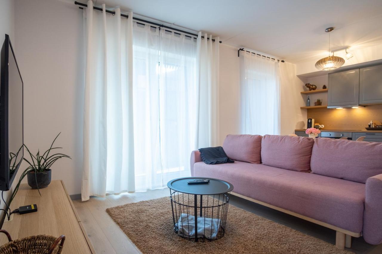 Dream - Brand New With Balcony & Free Parking Apartment